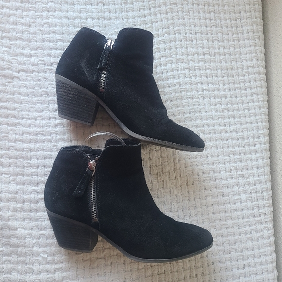 FRYE Black Suede Ankle Boots Women's Size 8.5 - Picture 7 of 15